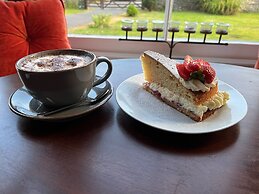 Picton House Hotel