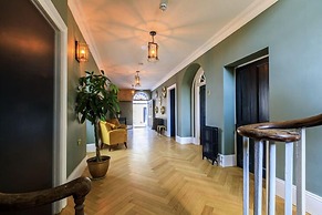 Picton House Hotel