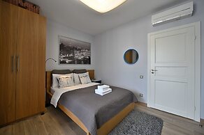 ROOMS on Poltavsky