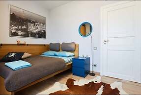 ROOMS on Poltavsky