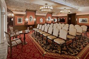 Mystery Hotel Budapest, Preferred Hotels & Resorts