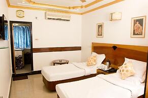 Hotel White House