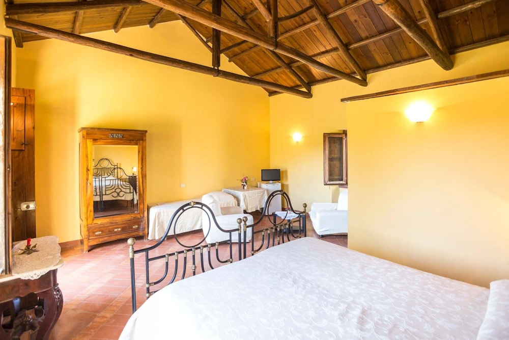 Feudo di Villa Anticaglia