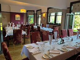 Oyo Dunmar House Hotel