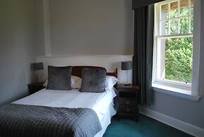 Oyo Dunmar House Hotel