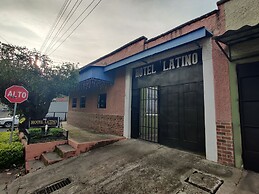 Hotel Latino