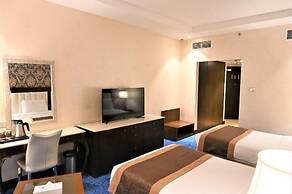 CRYSTAL PLAZA AL MAJAZ HOTEL