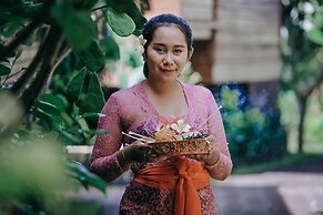 Bale Gede Lembongan