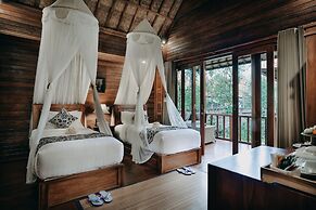 Bale Gede Lembongan