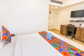 FabHotel Oakwey Inn