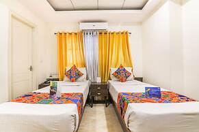 FabHotel Oakwey Inn