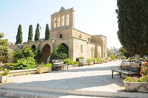 Hera Kyrenia Gardens