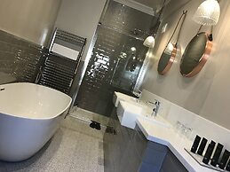 The Fleece Hotel