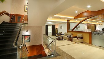 Kgees- HillTown Hotel