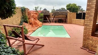 Lapeng Village