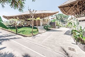 Daun Lebar Villas