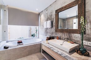 Daun Lebar Villas