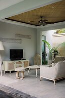 Daun Lebar Villas