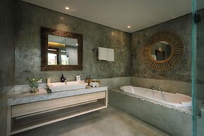 Daun Lebar Villas