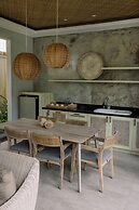 Daun Lebar Villas