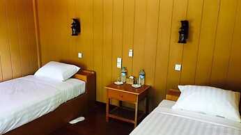 Golden Fish Motel
