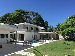 Uvita Paradise