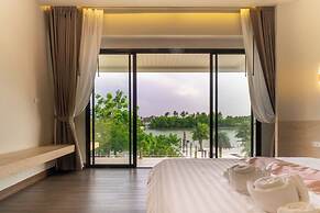 The Grace Amphawa Resort