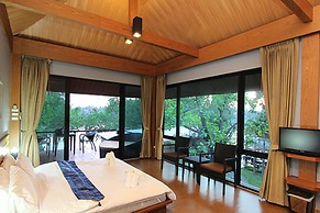 The Grace Amphawa Resort