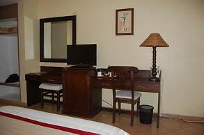 New Safari Hotel