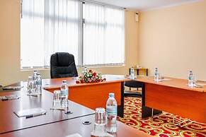 New Safari Hotel