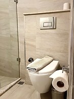 Two Seas Hotel