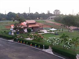 Khao Saming Paradise Resort