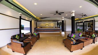 Amazing Inlay Resort