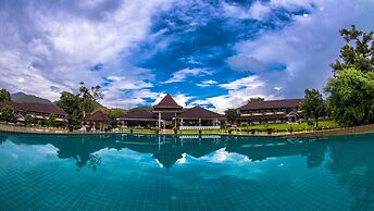 Amazing Inlay Resort