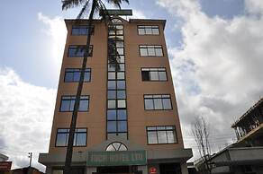 Rich Hotel