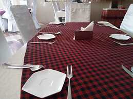 Rich Hotel