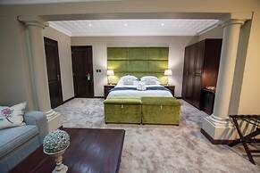 Border Hotel