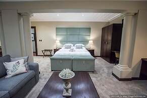 Border Hotel
