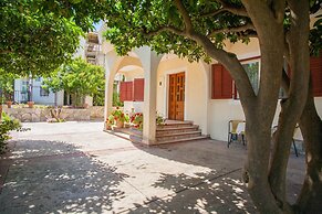 Villa Mitrovic