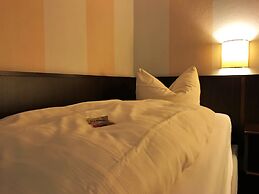Senator Hotel