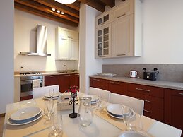 Venice Style Apartments