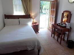 Foundry Guest Lodge
