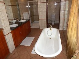 Foundry Guest Lodge