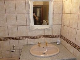 Foundry Guest Lodge