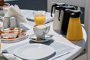 Ponti Beach Hotel