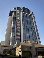 Sandton Skye Suite 604