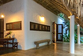 La Cueva Eco-Lodge