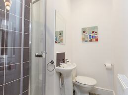 Townhouse Plus @ 40 West St