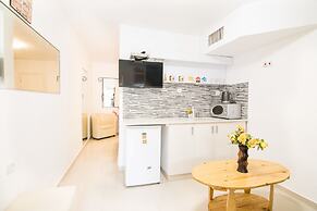 Asher's Apartments