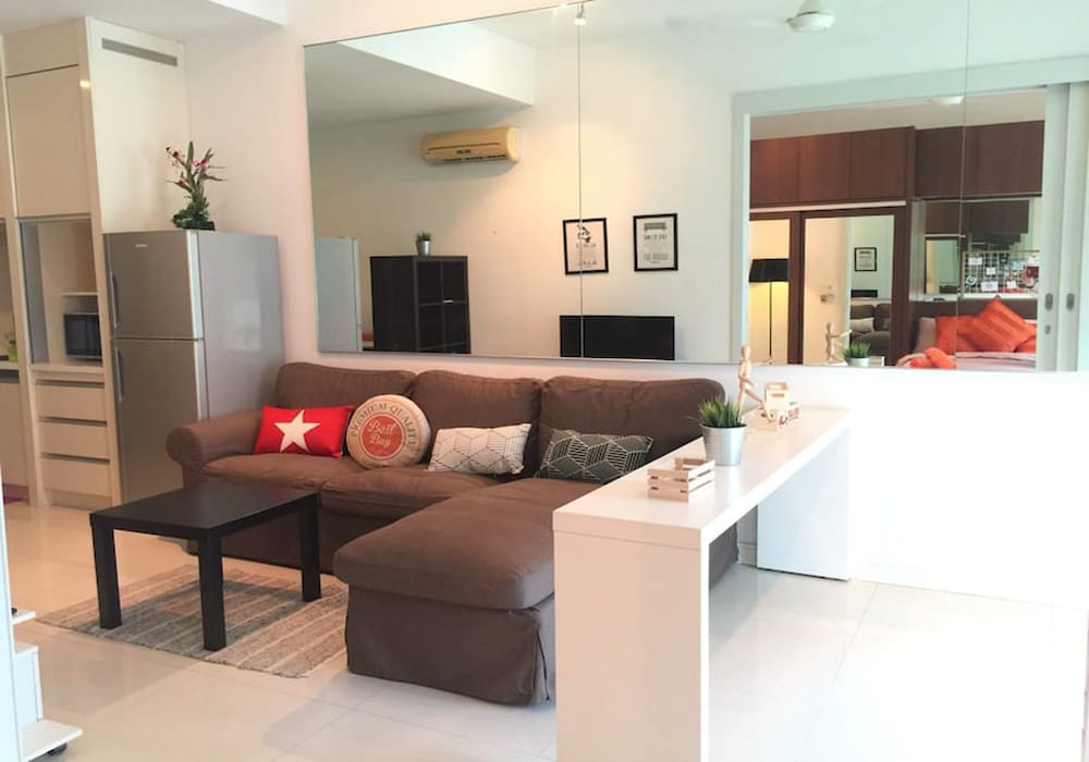 Marc Residence B2906 by SYNC